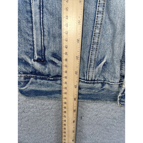 Levis Denim Jean Trucker Jacket Mens Small Blue Fade Wear Pattern - Picture 3 of 8